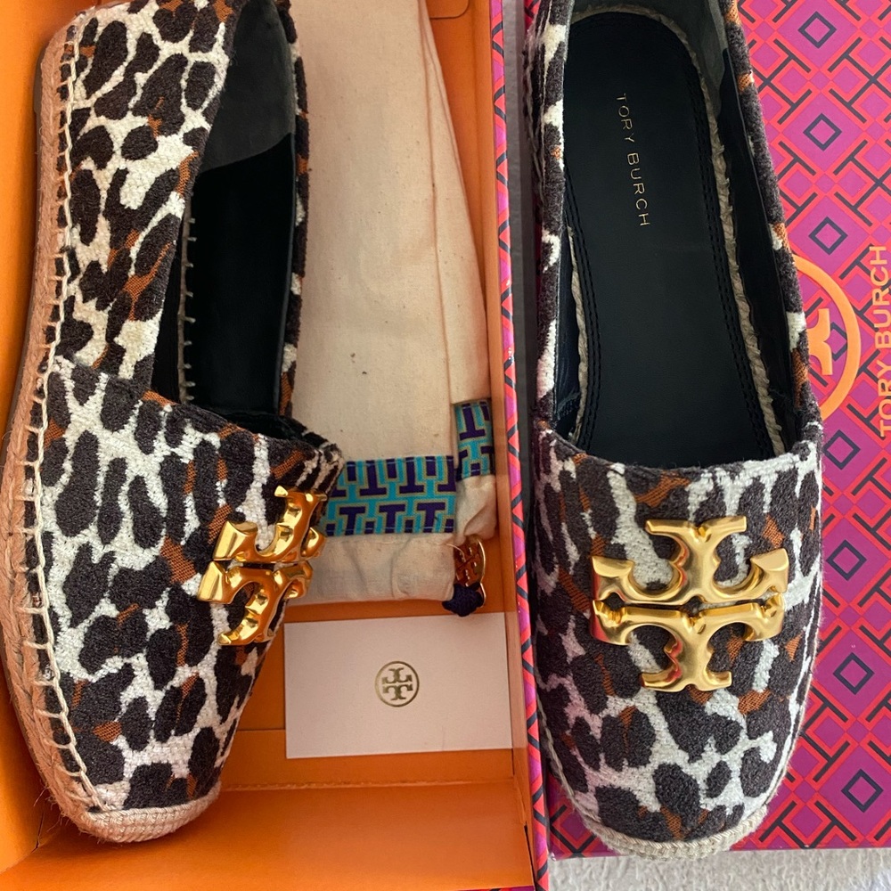 Tory Burch Eleanor Espadrilles Flat - Picture 6 of 8